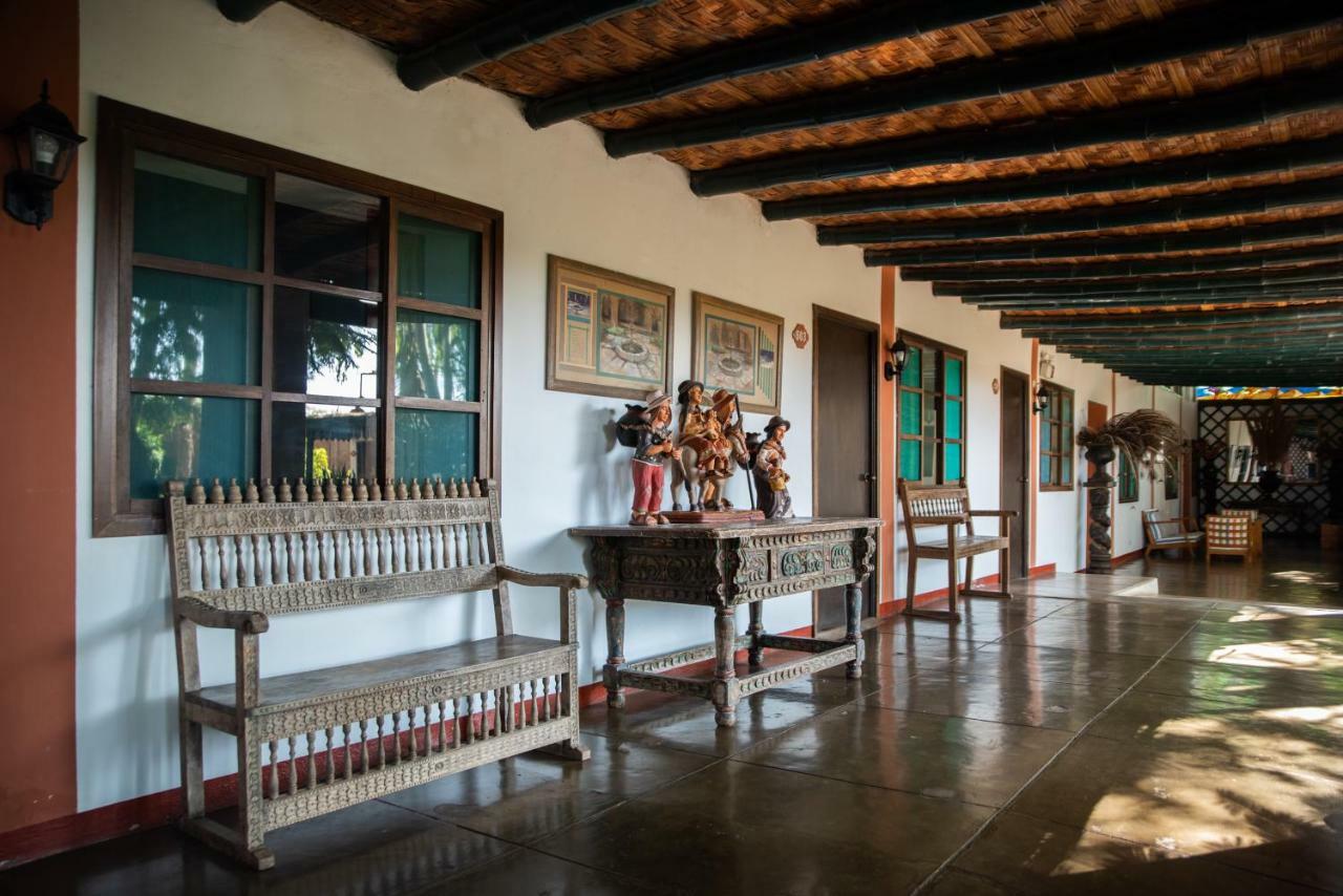 Hotel Majoro Nazca Esterno foto